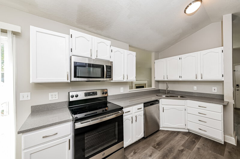 3,070/Mo, 11959 Aspen Ridge Rd Sandy, UT 84094 Kitchen View