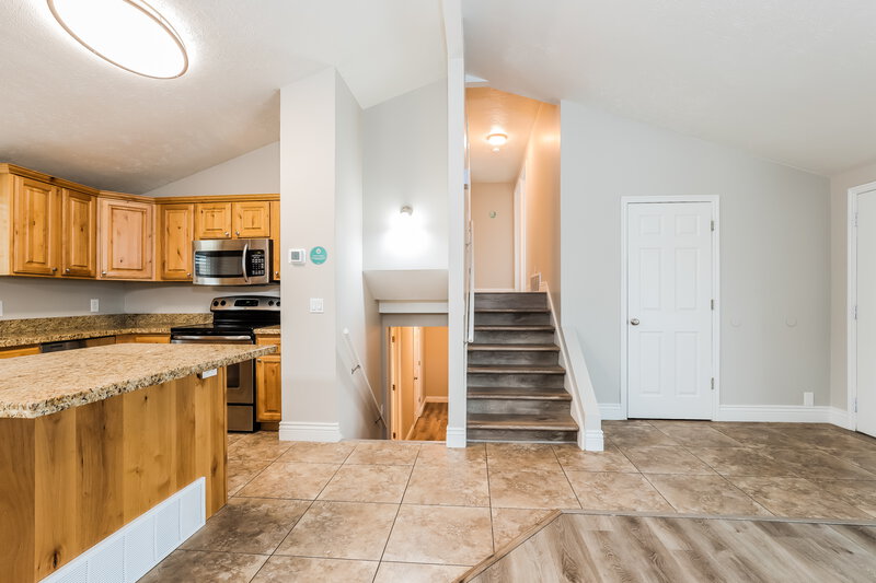 2,755/Mo, 4256 S 6180 W West Valley City, UT 84128 Misc View