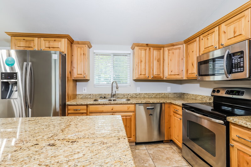 2,755/Mo, 4256 S 6180 W West Valley City, UT 84128 Misc View 5