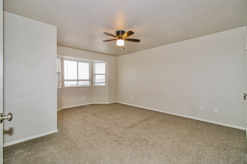 2,475/Mo, 6957 S Diamondleaf Way West Jordan, UT 84081 Main Bedroom View