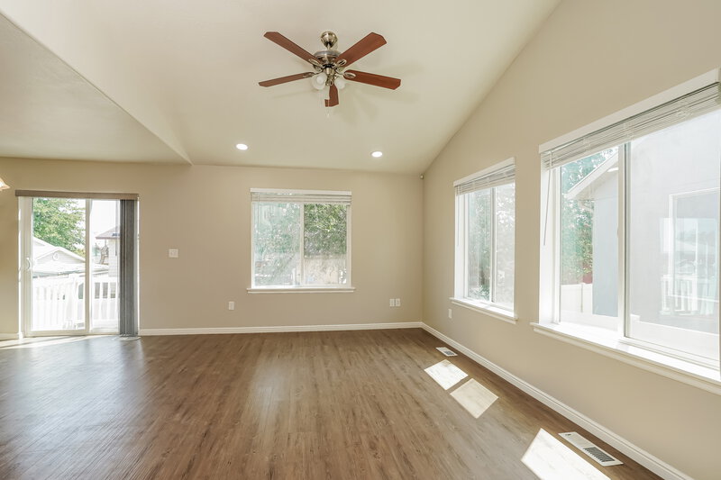 2,520/Mo, 3423 S Melanie Cove Magna, UT 84044 Misc View