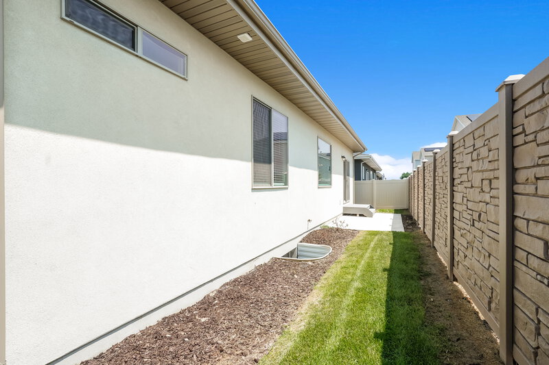 2,340/Mo, 7877 W Walk About Way Magna, UT 84044 Misc View 12