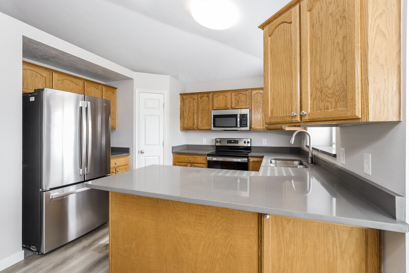 2,455/Mo, 1831 W Quarter Horse Ave Salt Lake City, UT 84116 Misc View 4