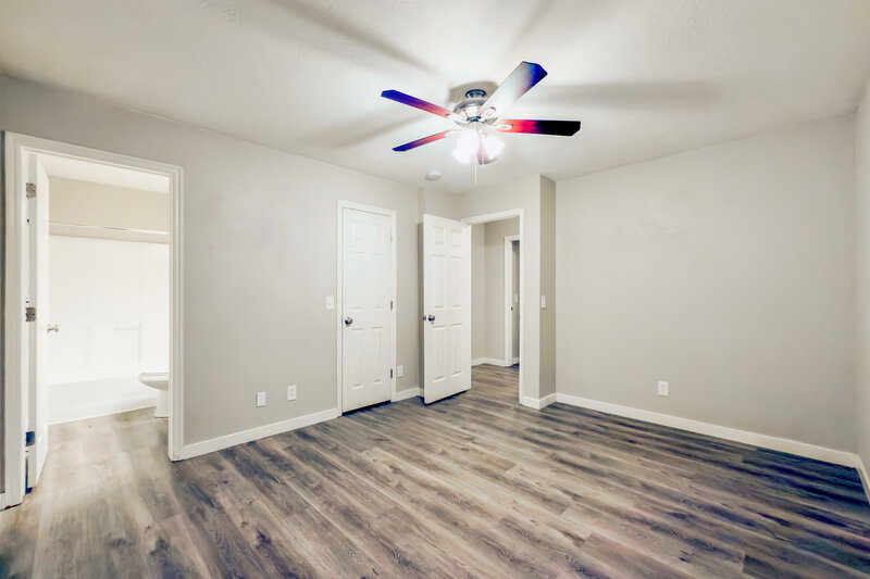 2,790/Mo, 1831 W Quarter Horse Ave Salt Lake City, UT 84116 Main Bedroom View