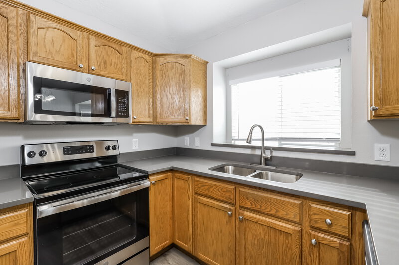 2,455/Mo, 1831 W Quarter Horse Ave Salt Lake City, UT 84116 Misc View 5