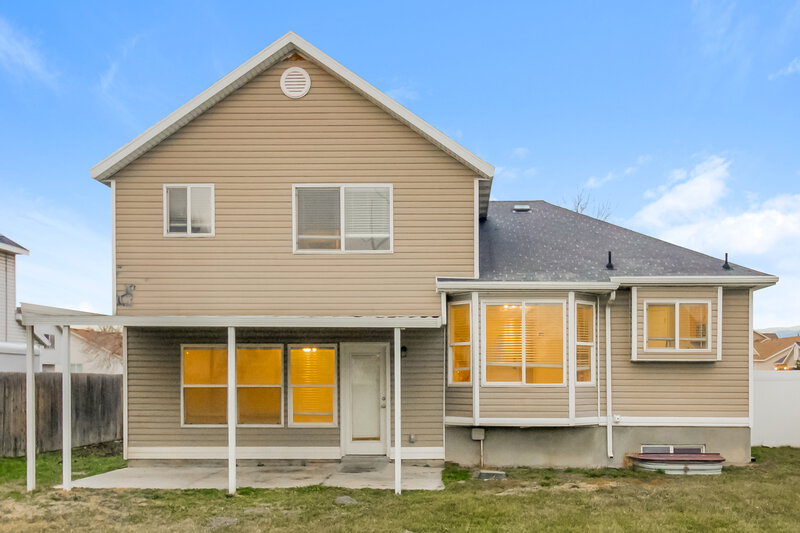 2,790/Mo, 1831 W Quarter Horse Ave Salt Lake City, UT 84116 Rear View