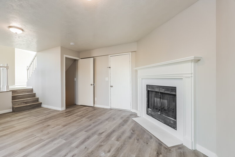 2,645/Mo, 3986 W 8660 S West Jordan, UT 84088 Misc View 6