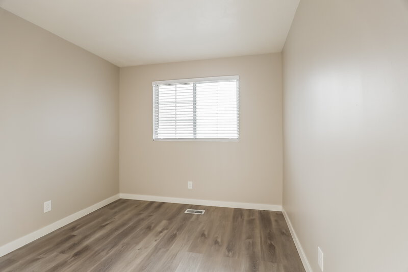 2,645/Mo, 3986 W 8660 S West Jordan, UT 84088 Misc View 10