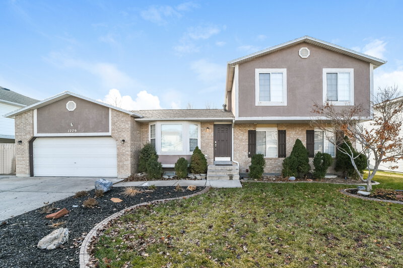 3,235/Mo, 1279 W Morning Sun Dr Taylorsville, UT 84123 External View