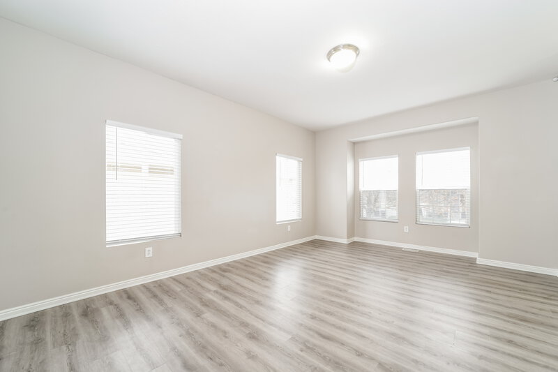 2,360/Mo, 7974 S Big Sycamore Dr West Jordan, UT 84081 Misc View 2