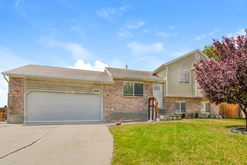 2,835/Mo, 8492 S Merrick Ct West Jordan, UT 84081 External View