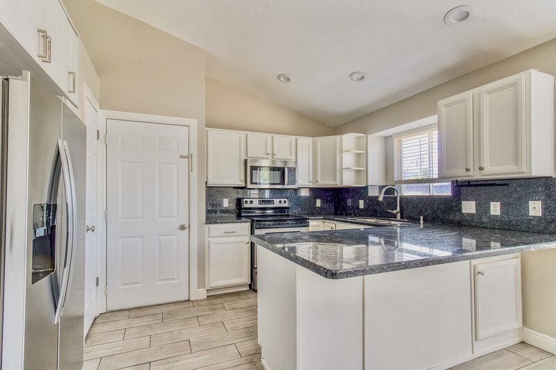 2,835/Mo, 8492 S Merrick Ct West Jordan, UT 84081 Kitchen View