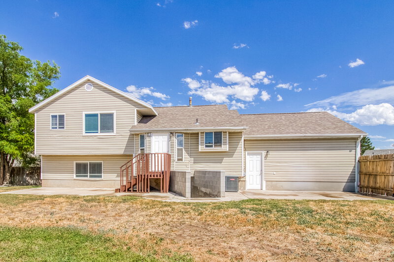 2,835/Mo, 8492 S Merrick Ct West Jordan, UT 84081 Rear View
