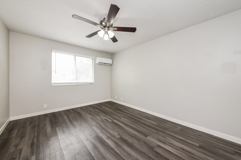 0/Mo, 5902 South Woodview Dr Salt Lake City, UT 84118 Main Bedroom View