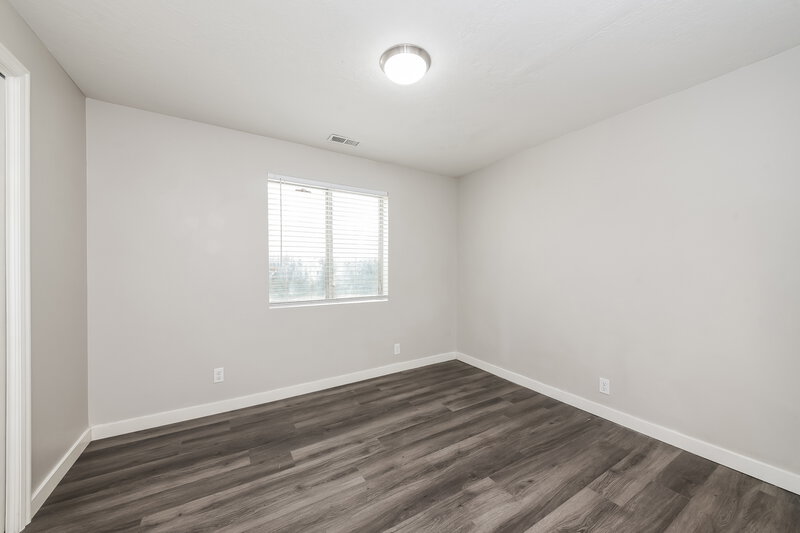 0/Mo, 5902 South Woodview Dr Salt Lake City, UT 84118 Bedroom View