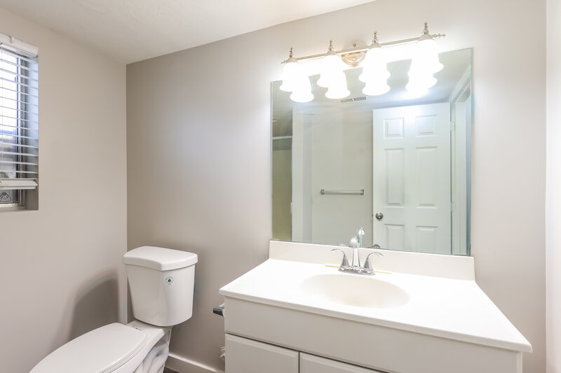 2,155/Mo, 5902 South Woodview Dr Salt Lake City, UT 84118 Misc View 13