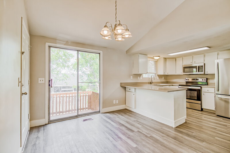 2,565/Mo, 6144 W Rishel Cir West Valley City, UT 84128 Dining Room View