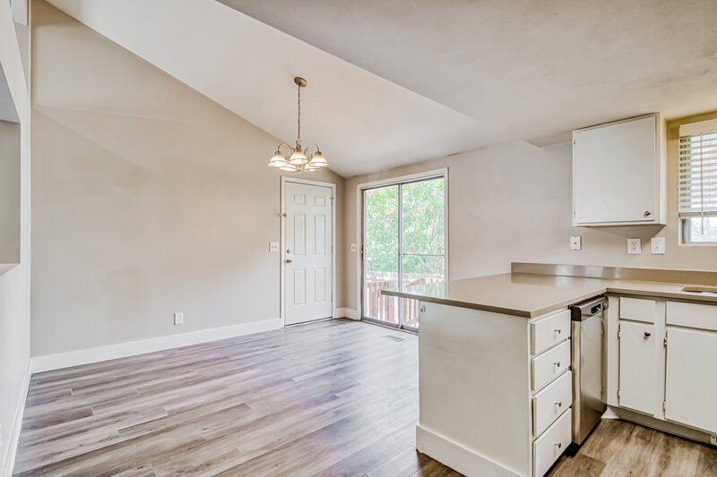 2,565/Mo, 6144 W Rishel Cir West Valley City, UT 84128 Kitchen View 2