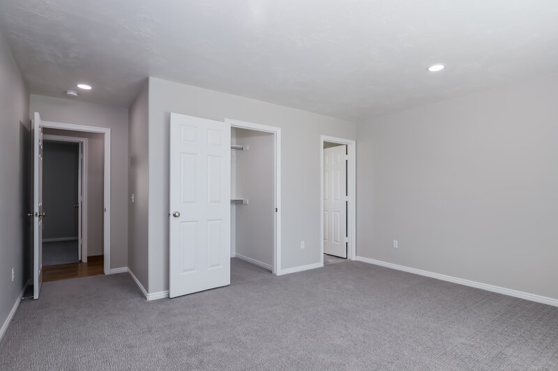 2,655/Mo, 6542 W 2920 S Unit 304 West Valley City, UT 84128 Main Bedroom View