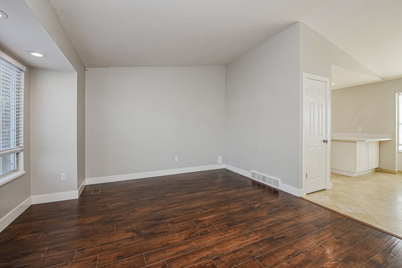 2,725/Mo, 11274 S Scobey Cir Sandy, UT 84070 Misc View 2