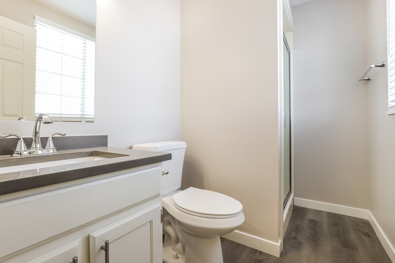 3,005/Mo, 5463 W Spike Ave Unit 19 West Valley City, UT 84120 Main Bathroom View