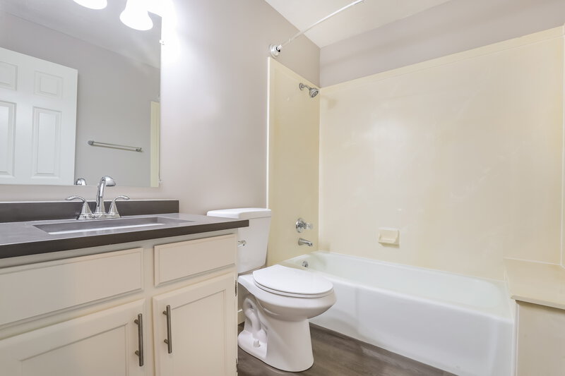 3,005/Mo, 5463 W Spike Ave Unit 19 West Valley City, UT 84120 Bathroom View