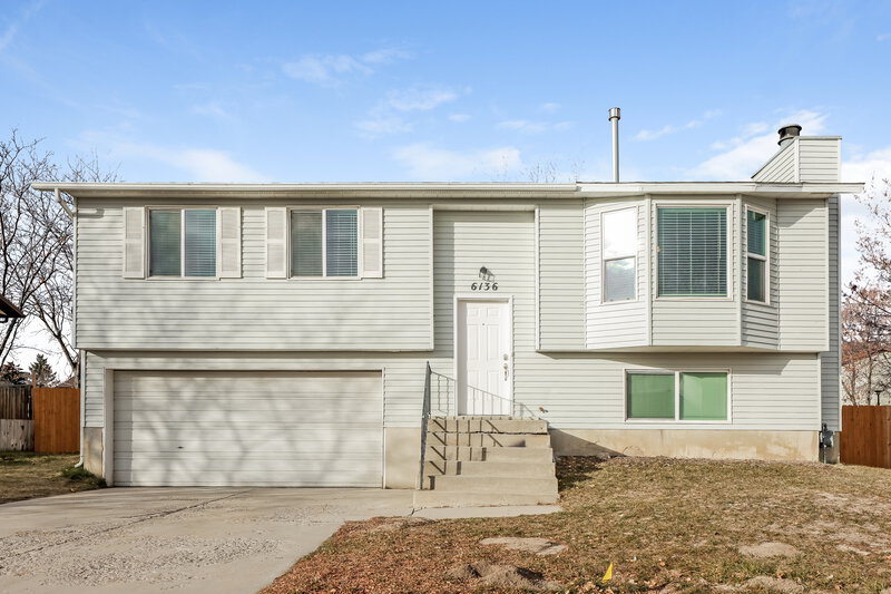 2,350/Mo, 6136 S Woodsborough Way Salt Lake City, UT 84118 External View