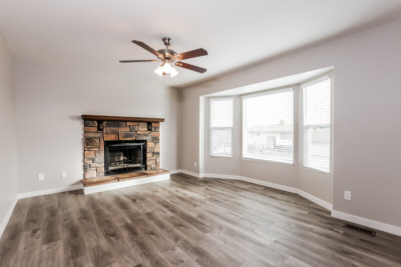 2,350/Mo, 6136 S Woodsborough Way Salt Lake City, UT 84118 Misc View