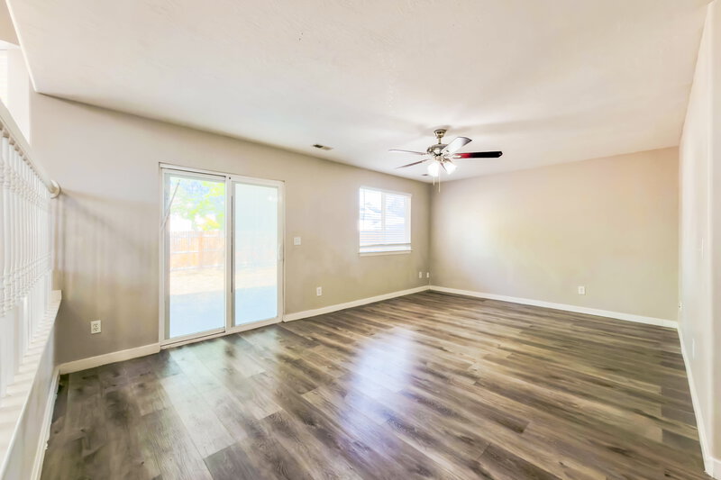 3,105/Mo, 3275 S Newmark Dr West Valley City, UT 84128 Family Room View