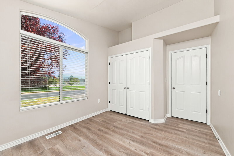 3,165/Mo, 12682 S Diamondback Dr Riverton, UT 84096 Bedroom View
