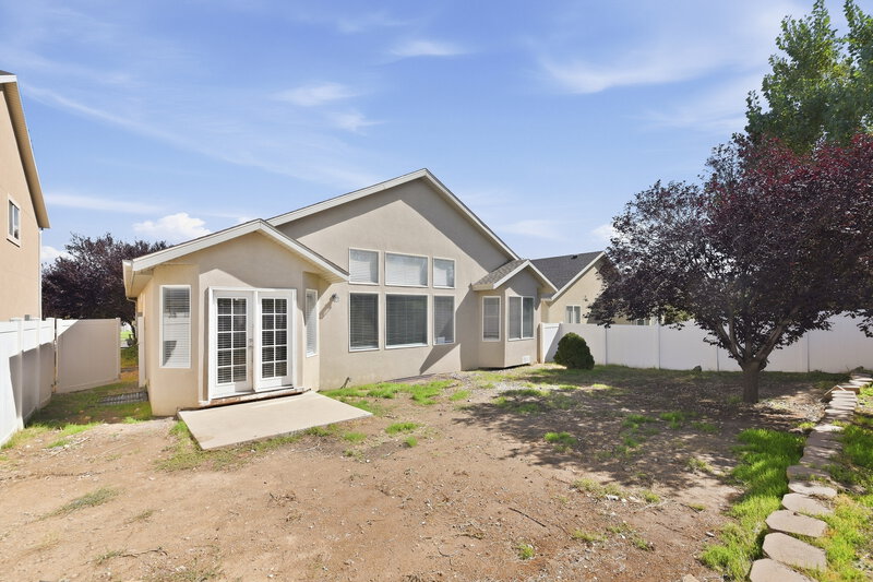 3,165/Mo, 12682 S Diamondback Dr Riverton, UT 84096 Rear View