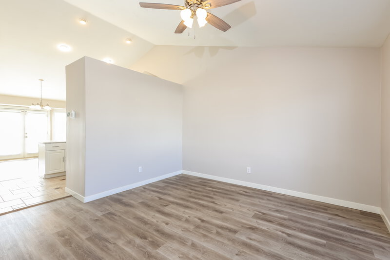 3,110/Mo, 4983 W Copper Canyon Way West Jordan, UT 84081 Living Room View