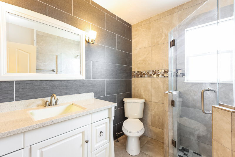 3,110/Mo, 4983 W Copper Canyon Way West Jordan, UT 84081 Main Bathroom View