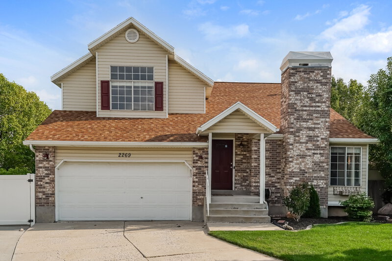 3,160/Mo, 2269 W Bennion Heights Cir Taylorsville, UT 84084 External View