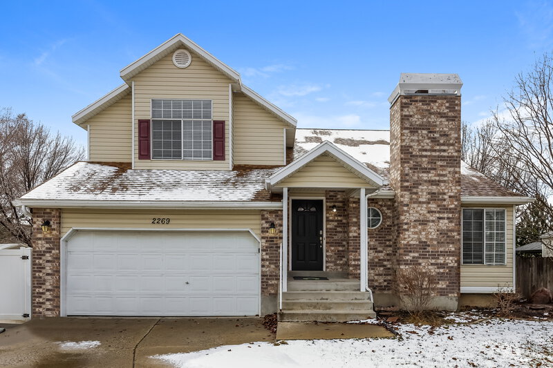 3,160/Mo, 2269 W Bennion Heights Cir Taylorsville, UT 84084 Misc View