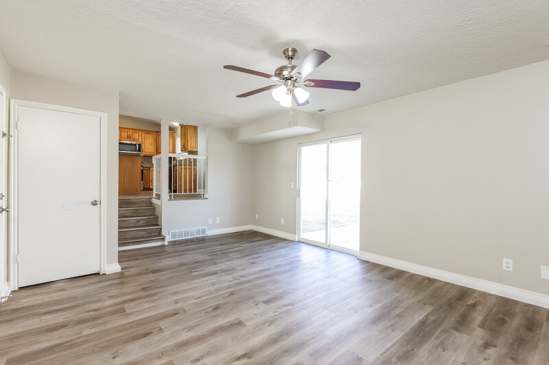 2,595/Mo, 1658 W 8430 S West Jordan, UT 84088 Misc View 6