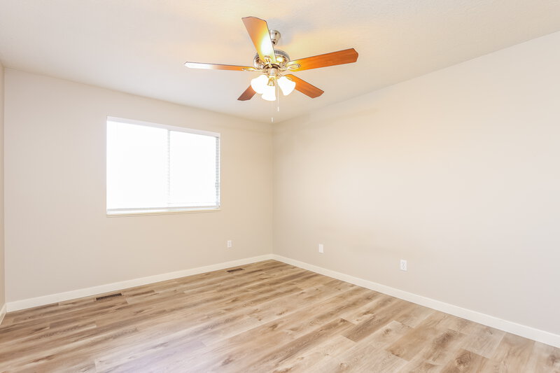 2,450/Mo, 4935 S 3000 W Roy, UT 84067 Main Bedroom View