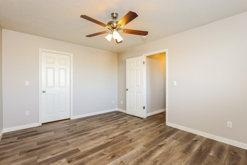 2,450/Mo, 4935 S 3000 W Roy, UT 84067 Main Bedroom View 2