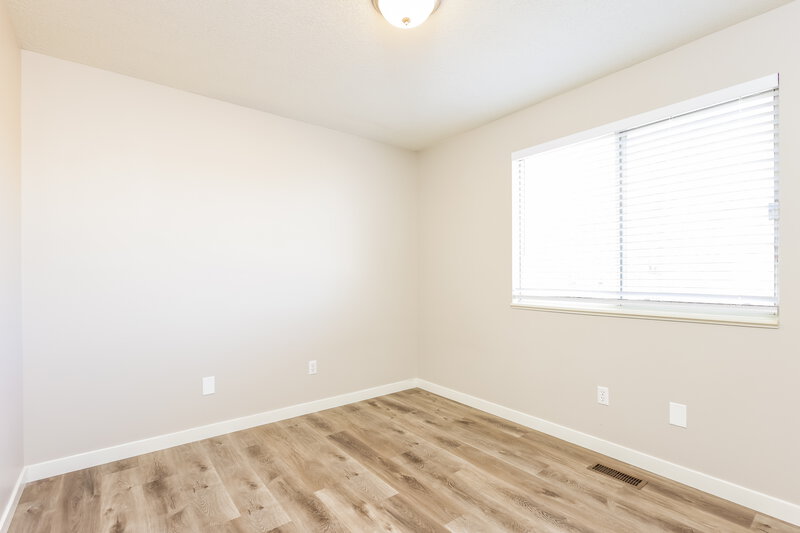2,450/Mo, 4935 S 3000 W Roy, UT 84067 Bedroom View