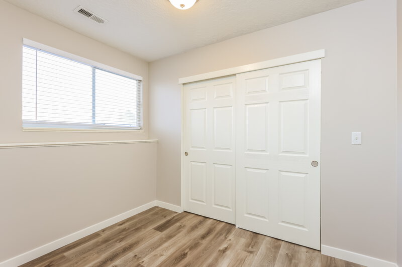 2,450/Mo, 4935 S 3000 W Roy, UT 84067 Bedroom View 2