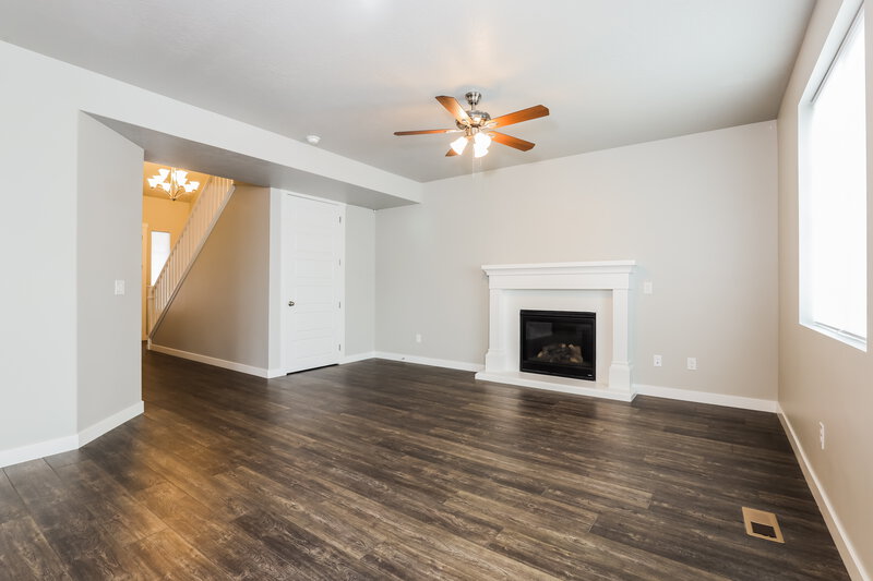 2,575/Mo, 935 W 2770 N Lehi, UT 84043 Living Room View