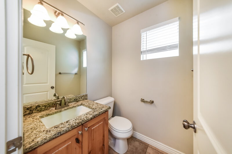 3,045/Mo, 7054 West Dry Sycamore Lane West Jordan, UT 84081 Bathroom View