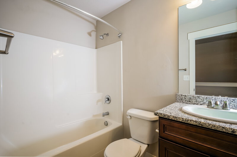 2,145/Mo, 2419 E Prairie Ln Eagle Mountain, UT 84005 Bathroom View