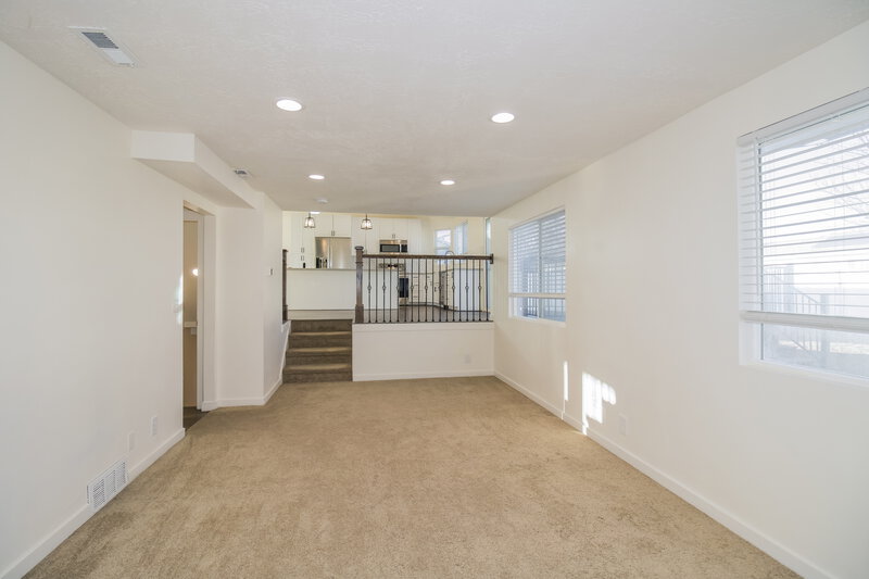 2,835/Mo, 4732 West Helenic Lane West Jordan, UT 84088 Family Room View