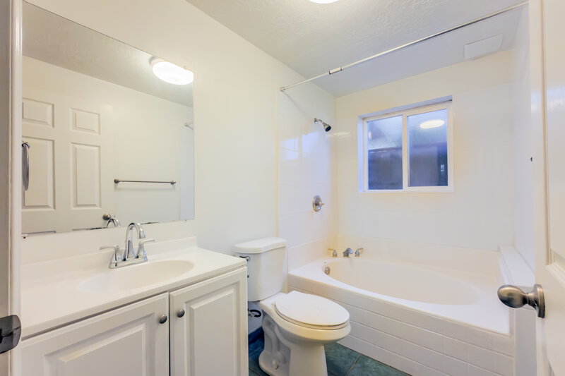 2,350/Mo, 1847 N 725 W Clinton, UT 84015 Misc View 15