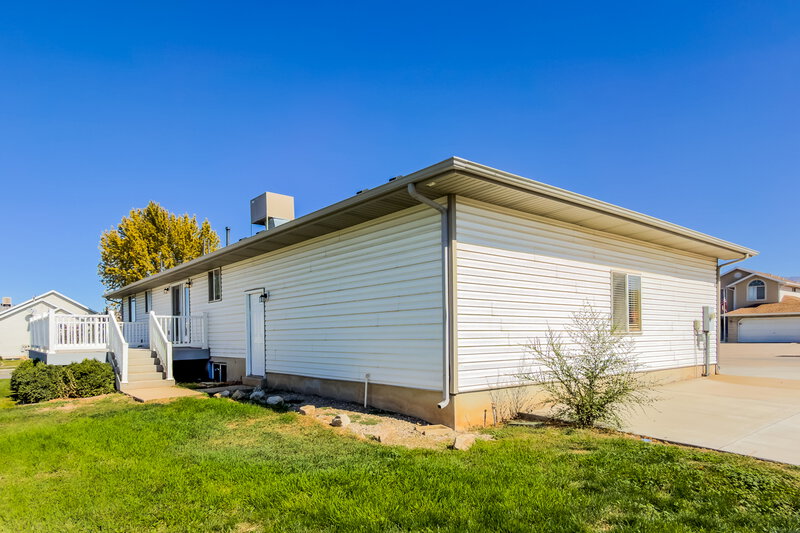 2,350/Mo, 1847 N 725 W Clinton, UT 84015 Misc View 17