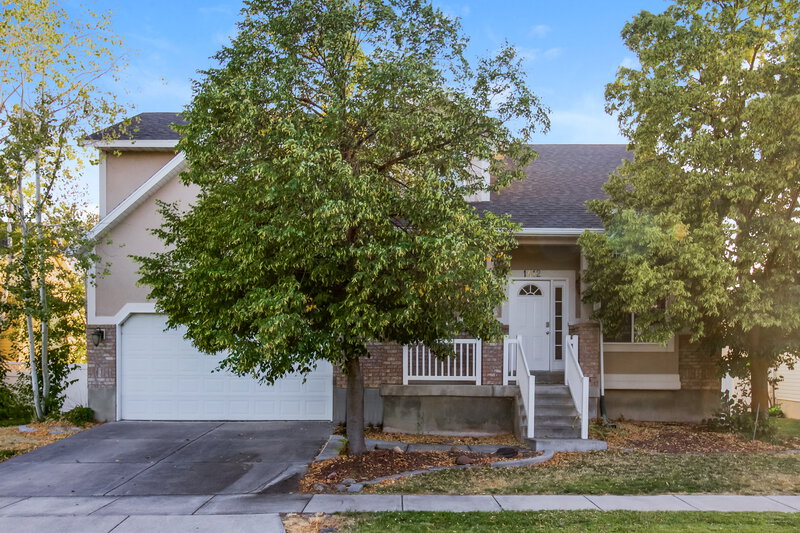 2,695/Mo, 1412 S Pebblecreek Dr Layton, UT 84041 External View