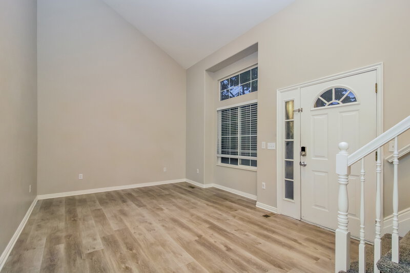 2,695/Mo, 1412 S Pebblecreek Dr Layton, UT 84041 Living Room View
