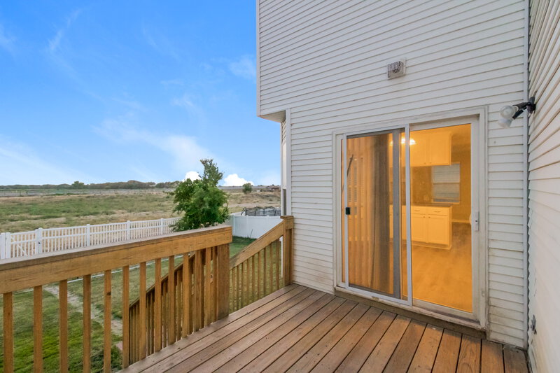 2,695/Mo, 1412 S Pebblecreek Dr Layton, UT 84041 Deck View