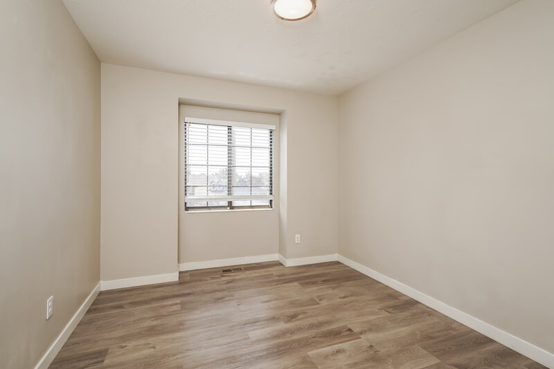 2,625/Mo, 149 N 400 W Clearfield, UT 84015 Bedroom View
